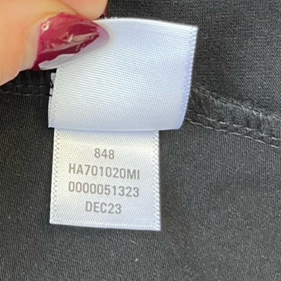 Halogen Black Crew Neck Tank Top - Classic Essential - Size Small - Picture 8 of 10